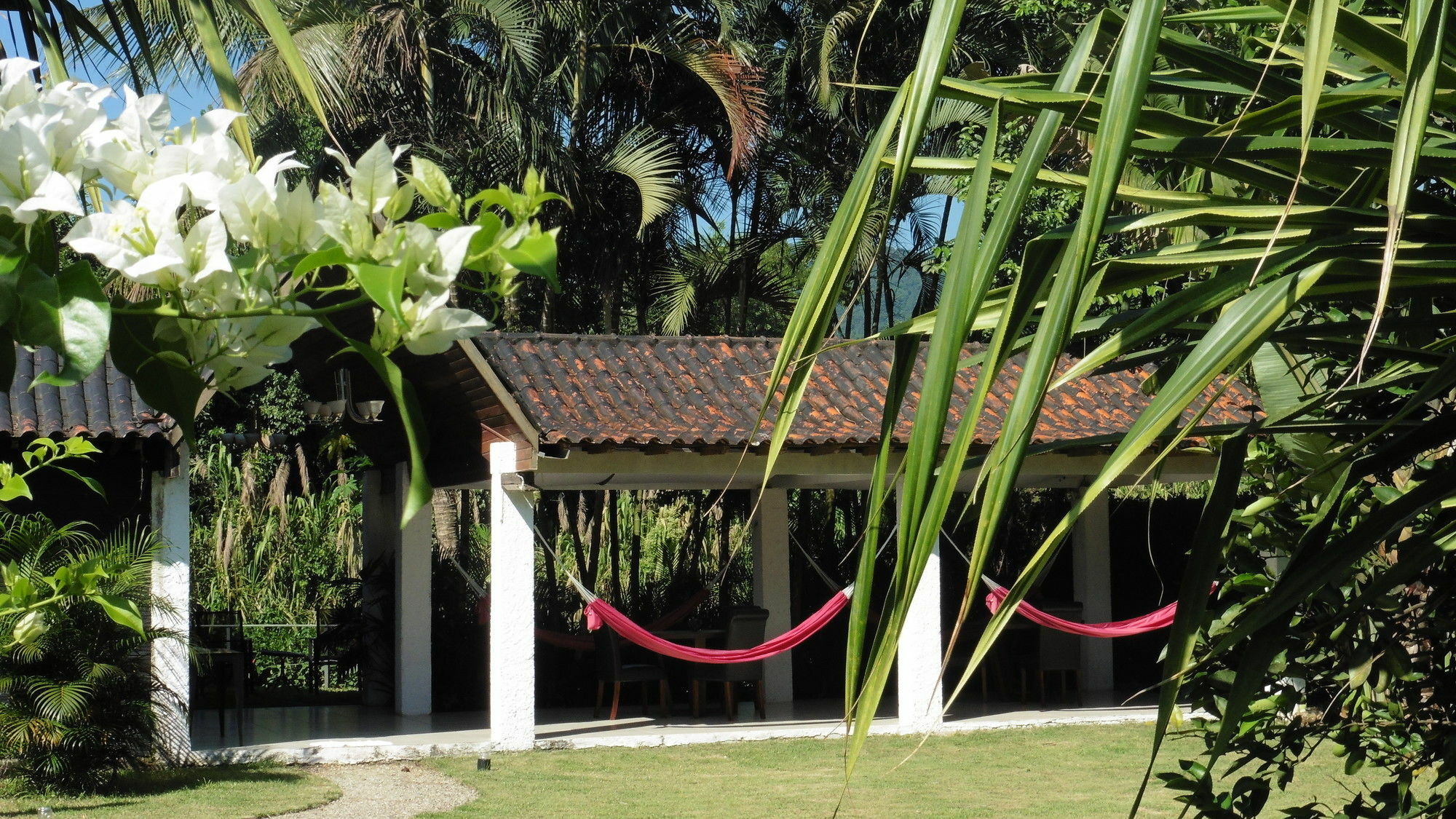 Bambu Bamboo Pousada Парати Екстериор снимка